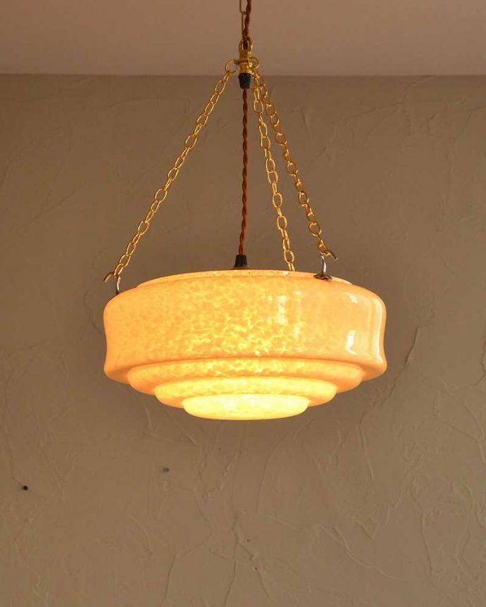 シャンデリア　照明・ライティング　イギリスから届いたアンティーク照明、マーブル模様がキレイなハンギングボウル（Ｅ26球付） 。。(k-2514-z)