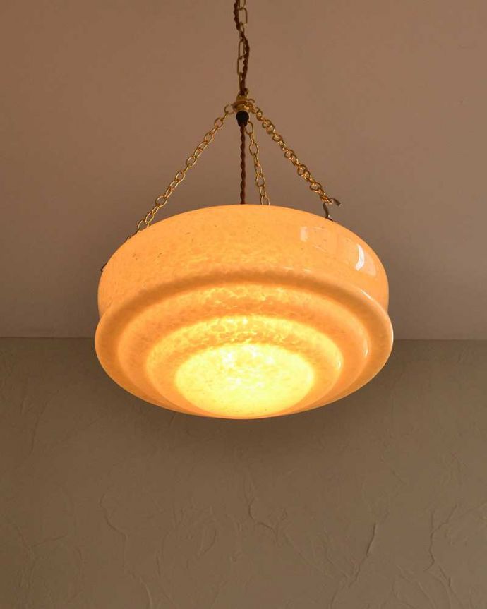 シャンデリア　照明・ライティング　イギリスから届いたアンティーク照明、マーブル模様がキレイなハンギングボウル（Ｅ26球付） 。。(k-2514-z)