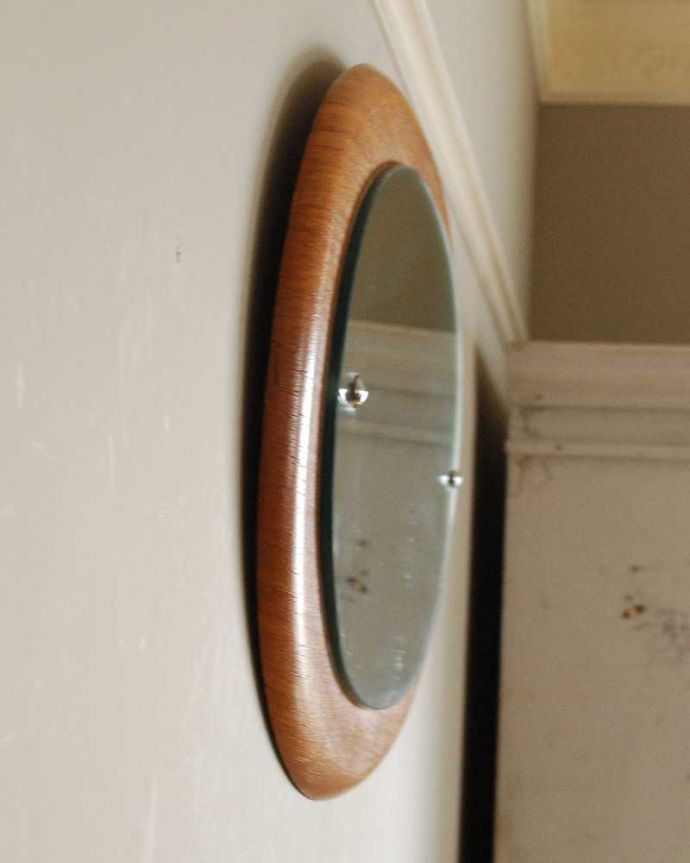 アンティークミラーの側面