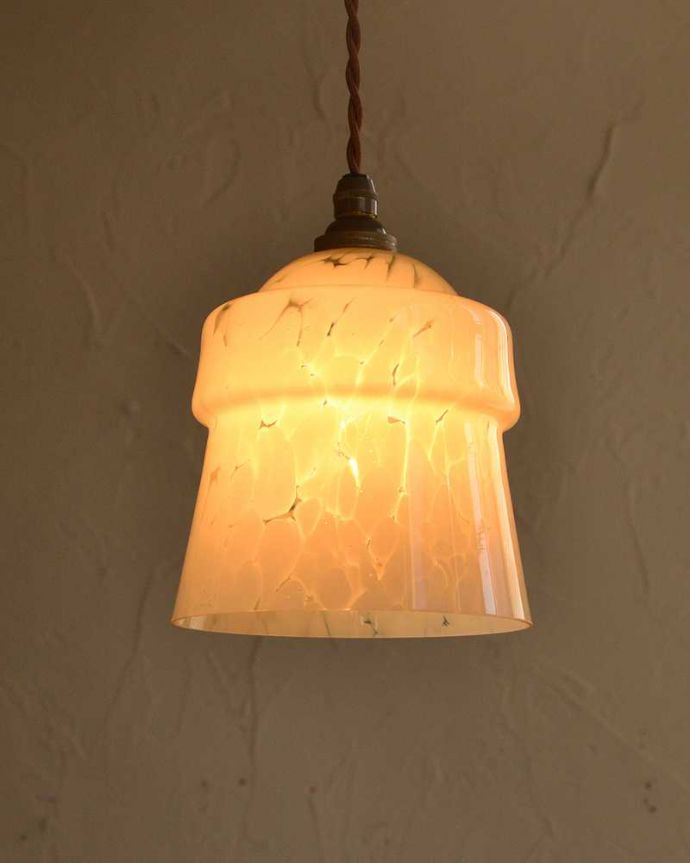 ペンダントライト　照明・ライティング　マーブル模様のアンティークシェードペンダントライト（コード・シャンデリア電球・ギャラリーなし） 。。(k-2531-z)