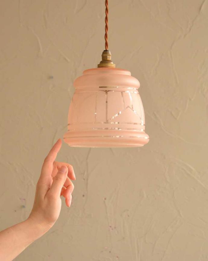 ペンダントライト　照明・ライティング　アンティーク シェード。。(k-2534-z)