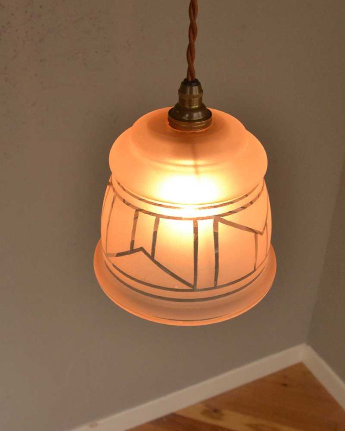 ペンダントライト　照明・ライティング　アンティーク シェード。。(k-2534-z)