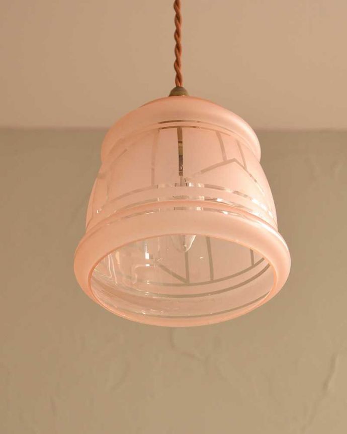 ペンダントライト　照明・ライティング　アンティーク シェード。。(k-2534-z)