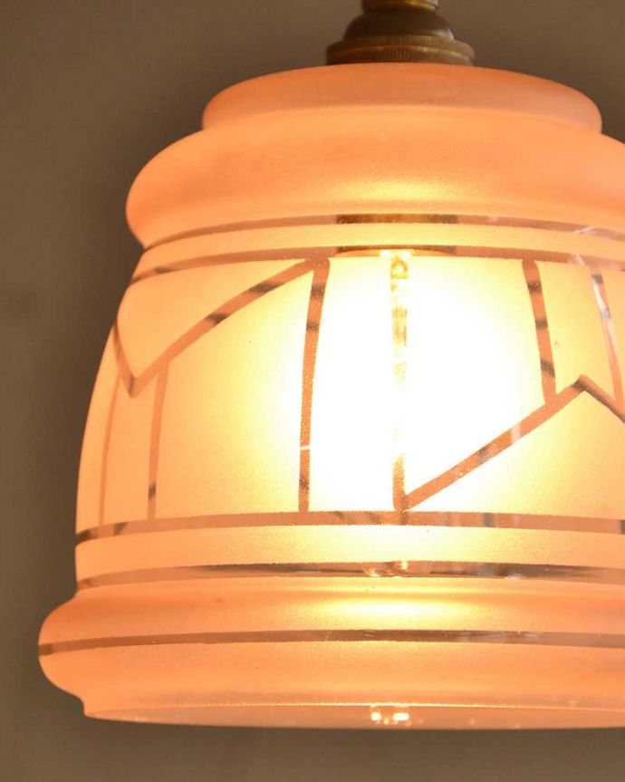 ペンダントライト　照明・ライティング　アンティーク シェード。。(k-2534-z)