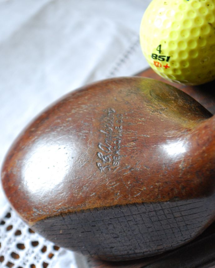 アンティーク その他の雑貨 アンティーク雑貨 木製のオシャレなアンティーク雑貨、ゴルフパットモチーフのブックエンド。上から見ても・・・ゴルフのパターそのものです。(k-2544-z)