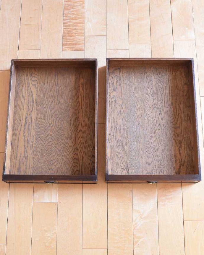 アンティークのデスク・書斎机　アンティーク家具　キャスター付きの伸張式のアンティークバタフライテーブル。引き出しの中もキレイに修復しました。(k-2566-f)