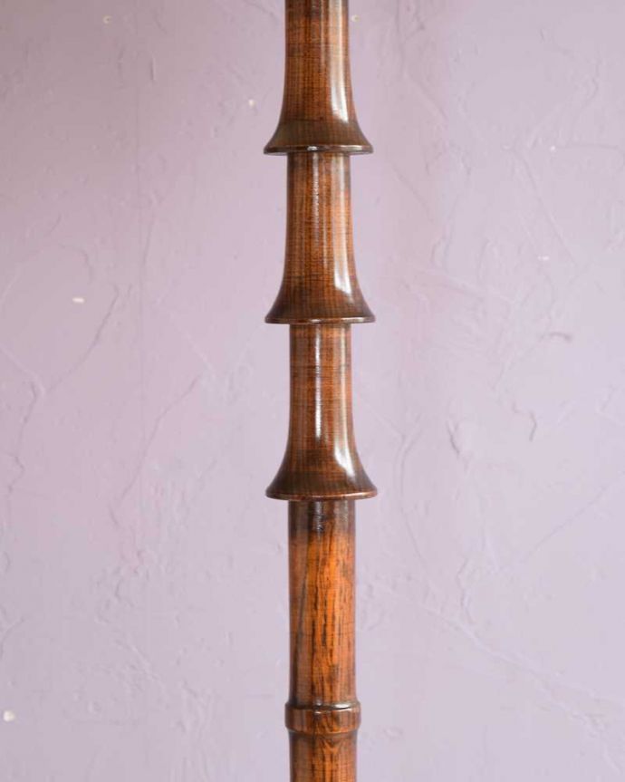 スタンドライト　照明・ライティング　イギリスで見つけた珍しいバンブーデザインのアンティークフロアランプ（Ｂ22シャンデリア球付）。。(k-2578-f)