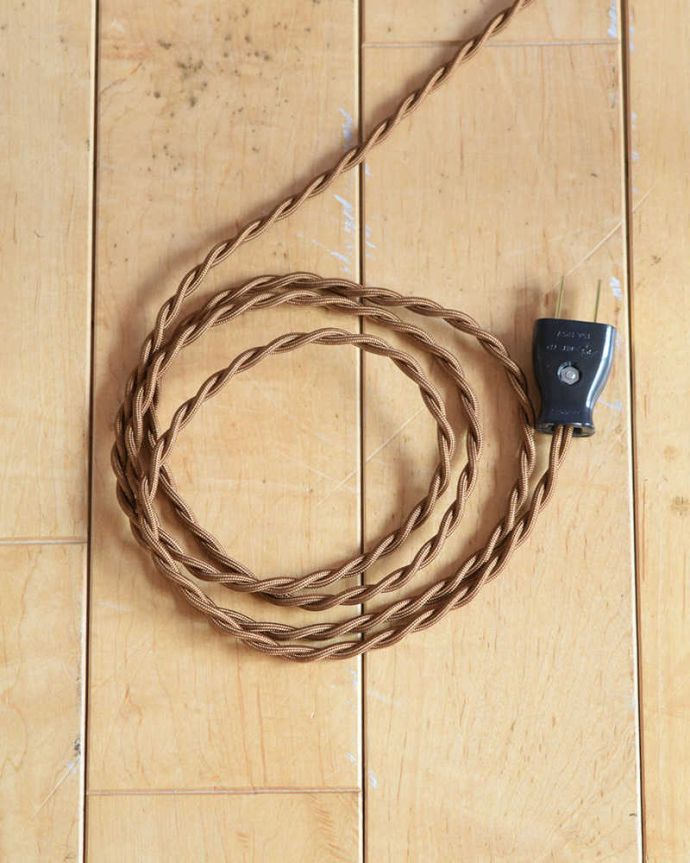 フロアランプのコード