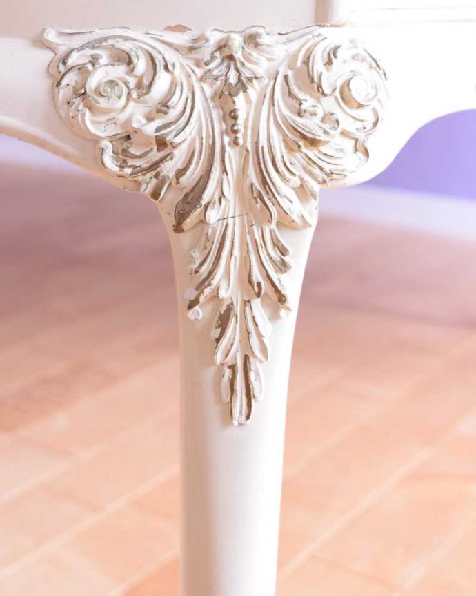 ドレッサーの装飾