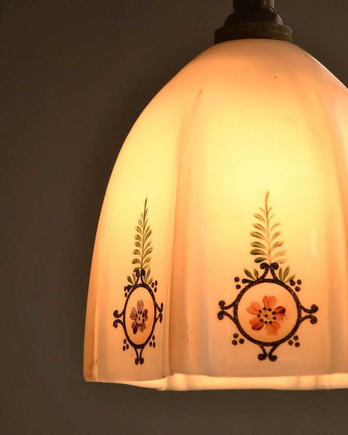 オリエンタルな色合いのアンティーク シェード（コード・シャンデリア