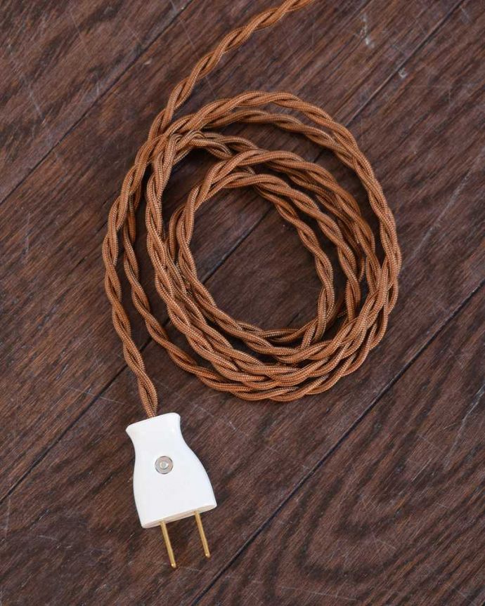 スタンドライト　照明・ライティング　フリンジ付きの優雅なシェード付きのアンティークフロアランプ（Ｂ22シャンデリア球付）。。(k-2625-f)