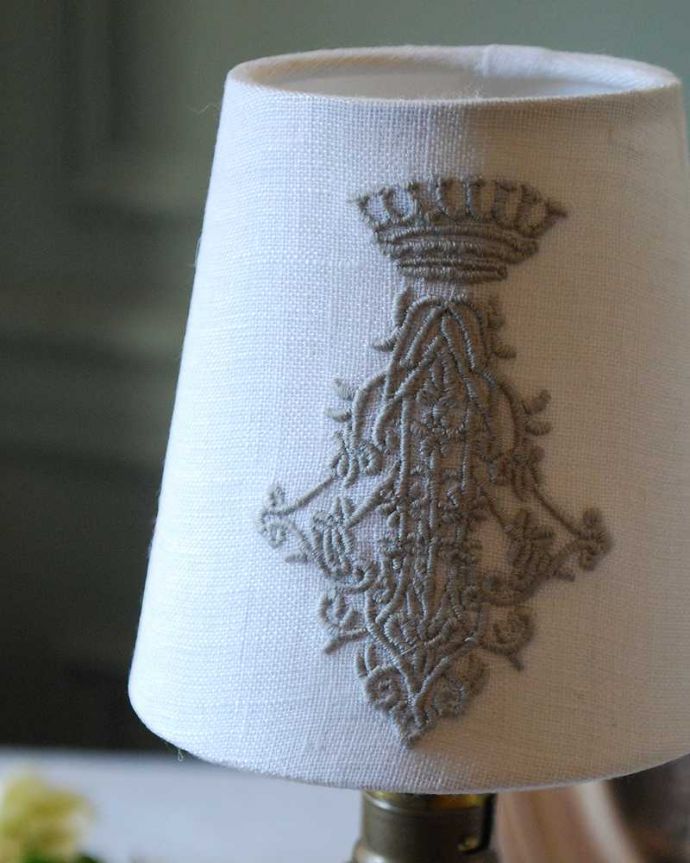 スタンドライト　照明・ライティング　フランス輸入のアンティークテーブルランプ(１灯)（B22シャンデリア球付） 。。(k-2628-z)