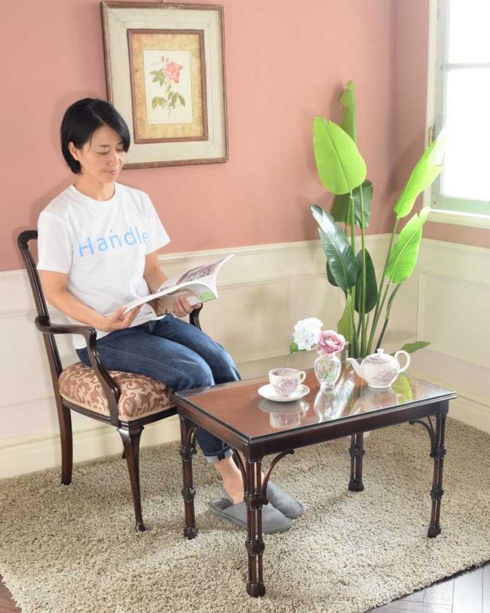 アンティークのテーブル アンティーク家具 イギリスで見つけた珍しいバンブー脚のアンティークコーヒーテーブル(ガラス天板)。どんな場所にも似合う英国らしいコーヒーテーブル実用的に使える英国らしいアンティークのコーヒーテーブル。(k-2634-f)