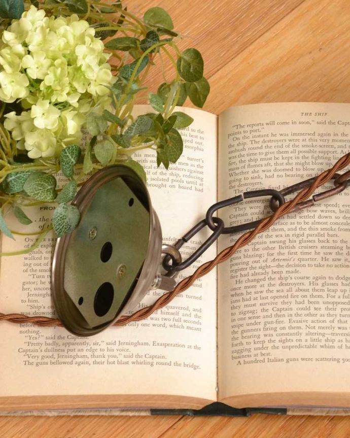 シャンデリア 照明・ライティング ガラスコラム付き、フランスアンティーク シャンデリア(5灯)(E17シャンデリア球付)。直結するタイプです。(k-2635-z)