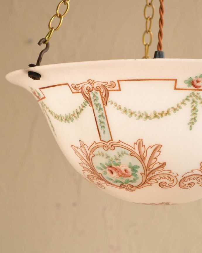 シャンデリア　照明・ライティング　薔薇のモチーフが美しい　アンティーク ハンギングボウル(Ｅ26級付き)。。(k-2638-z)