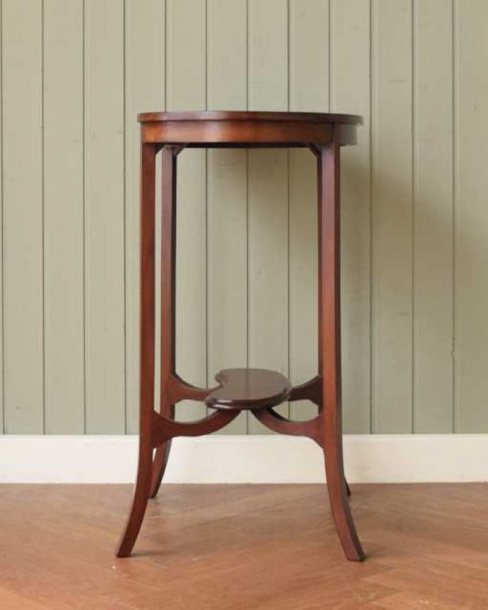 オケージョナルテーブルの側面