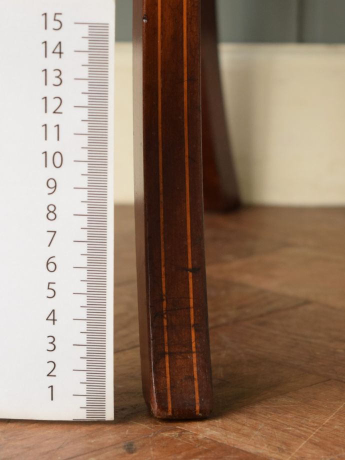 アンティーク家具の脚