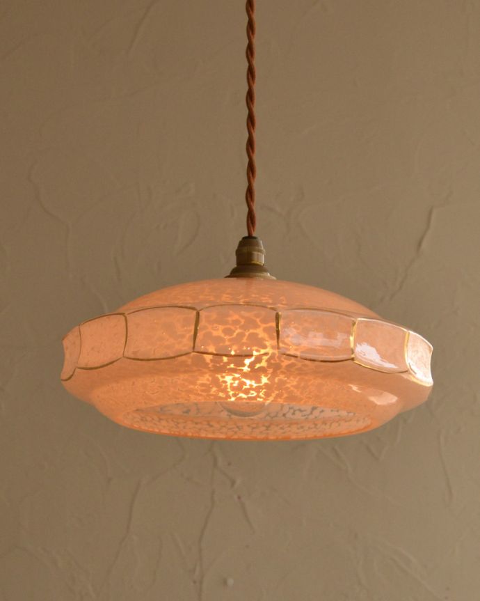 ペンダントライト　照明・ライティング　マーブル模様のアンティークシェードペンダントライト（コード・丸球・ギャラリーなし）。。(k-2648-z)