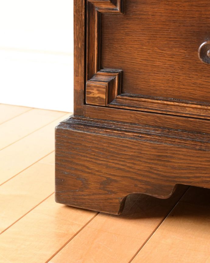 アンティーク家具の脚