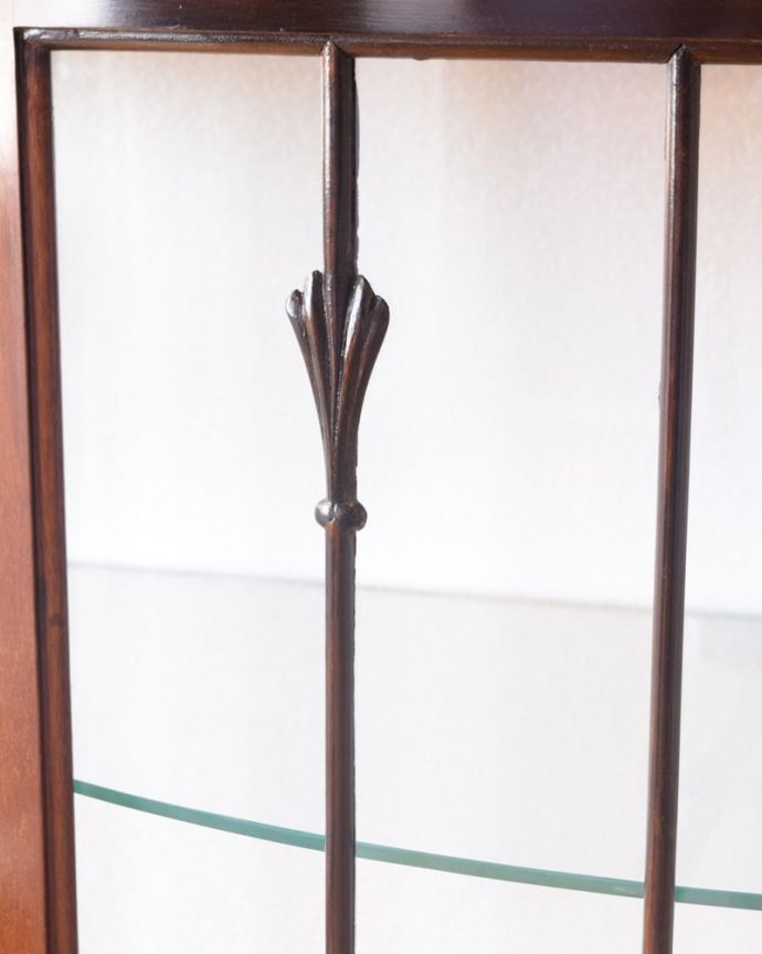 アンティーク家具の装飾