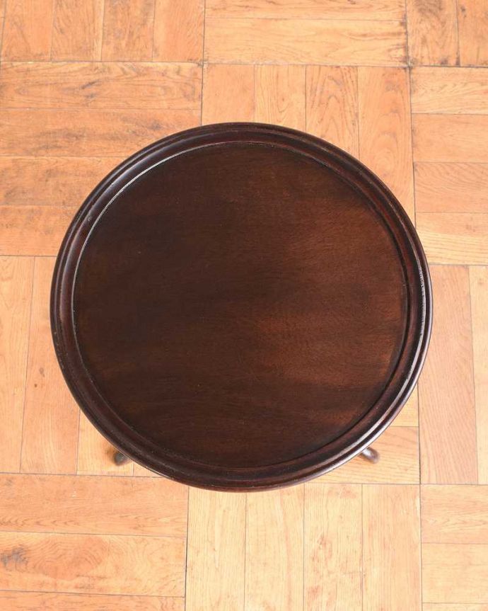 アンティークのテーブルの天板