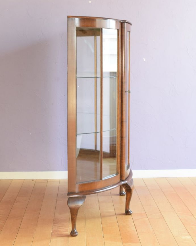 キャビネットの側面