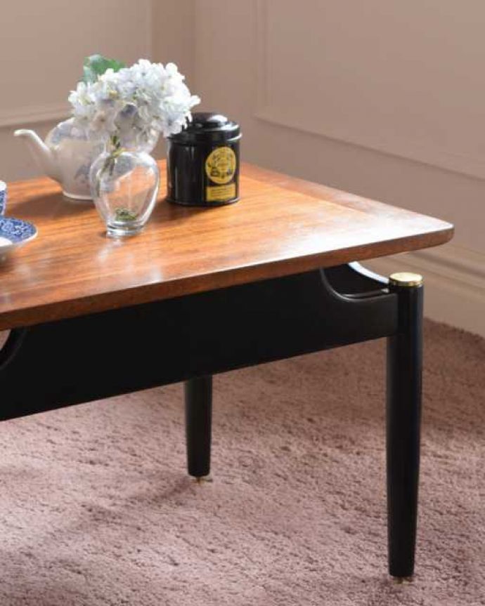 G-PLAN(Gプラン) アンティーク家具 北欧スタイルのビンテージ家具、G-planの人気シリーズTola&Blackのコーヒーテーブル。クールな表情の中に感じられるぬくもり・・・ヴィンテージの家具は一見クールな表情。(k-2721-f)