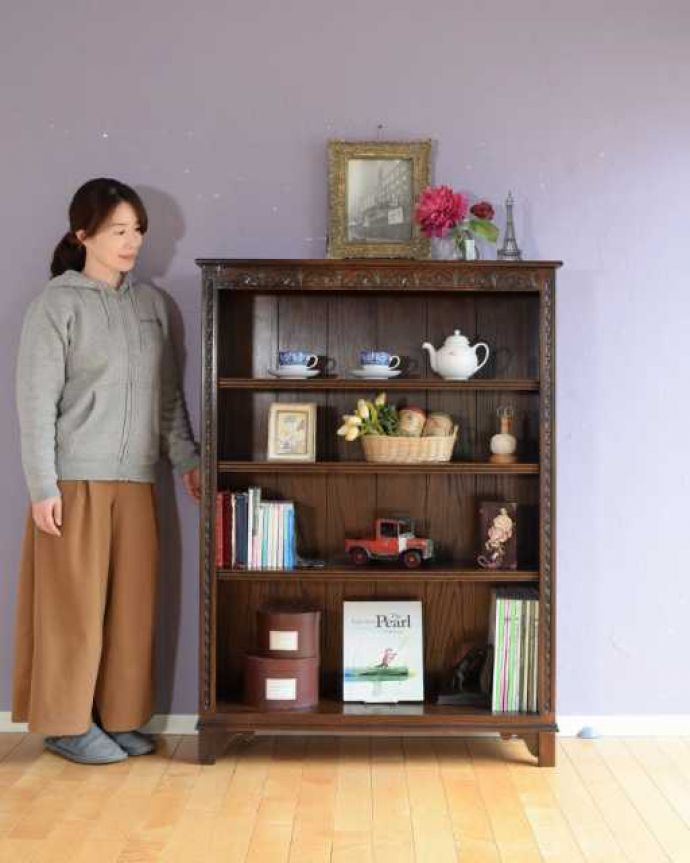 アンティークのキャビネット アンティーク家具 英国スタイルのアンティーク家具、オープン棚のブックシェルフ(本棚)。なんでも便利に収納できるオープンタイプの本棚本棚としてしっかり作られたオープンタイプのブックシェルフ。(k-2724-f)