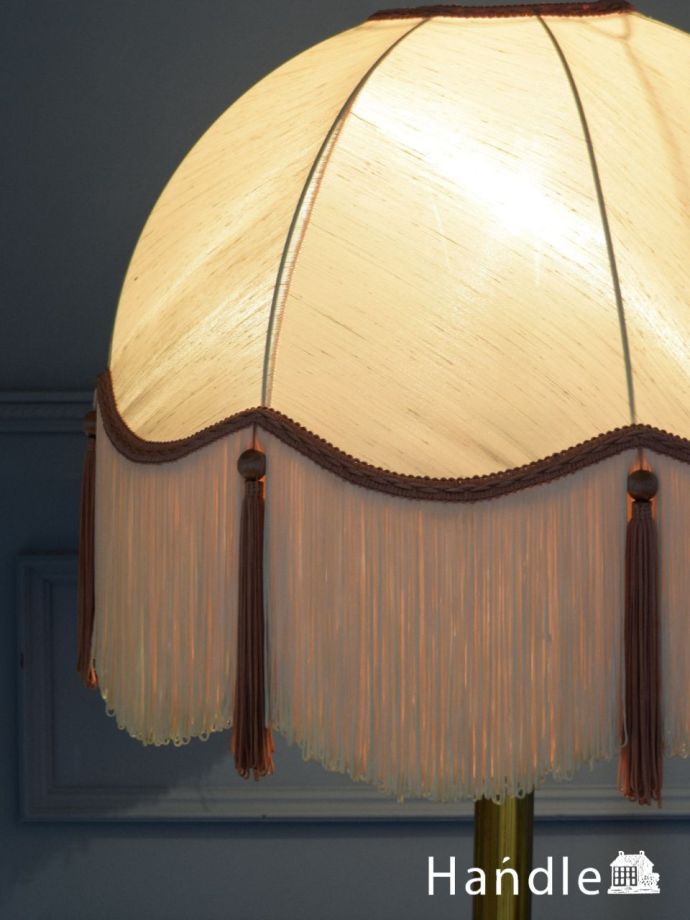 大切に使い続けられたオリジナルのシェード