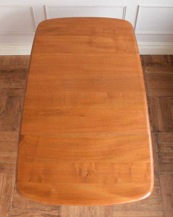 アーコールの家具 アンティーク家具 3パターンのサイズ展開可能、アーコール社のヴィンテージ家具ドロップリーフテーブル。やっぱり気になる天板の仕上げ方テーブルの主役はやっぱり天板。(k-2750-f)