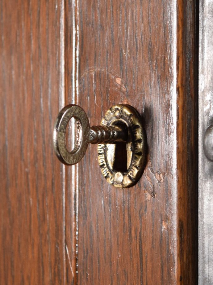 アンティーク家具の鍵