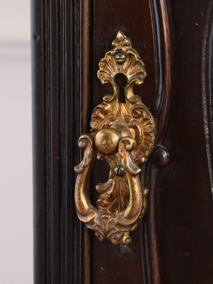 キャビネットの取っ手