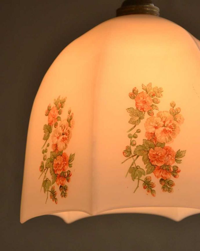 ペンダントライト　照明・ライティング　イギリス輸入のアンティークランプシェード（コード・シャンデリア電球・ギャラリーなし）。。(k-2770-z)