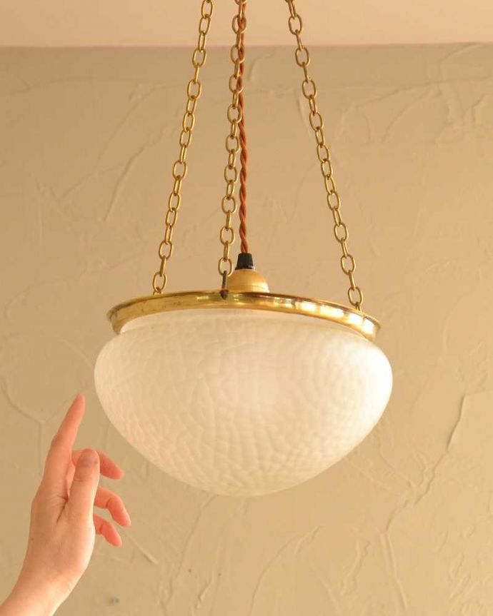 ペンダントライト　照明・ライティング　イギリスで見つけたアンティークハンギングボウル(E26丸球) 。。(k-2772-z)