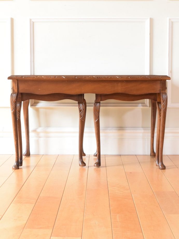 コーヒーテーブルの側面