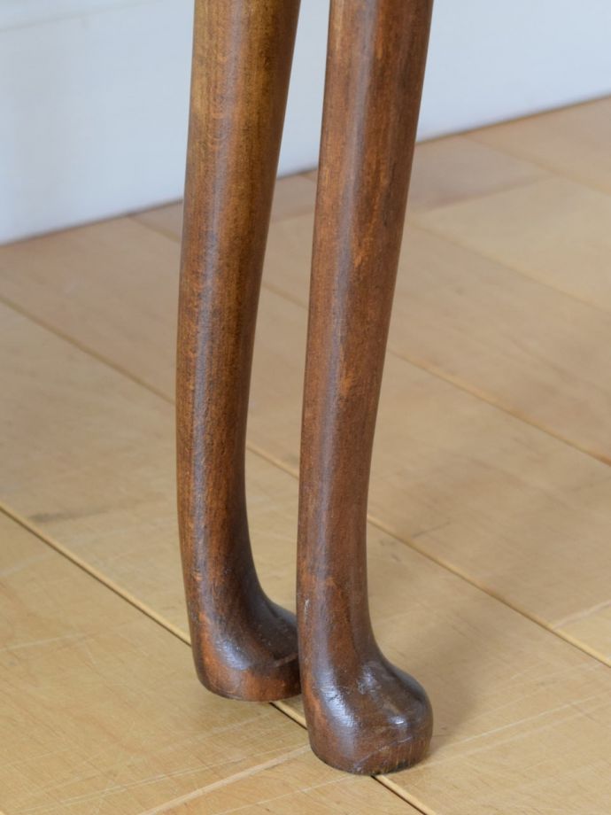 アンティークテーブルの脚