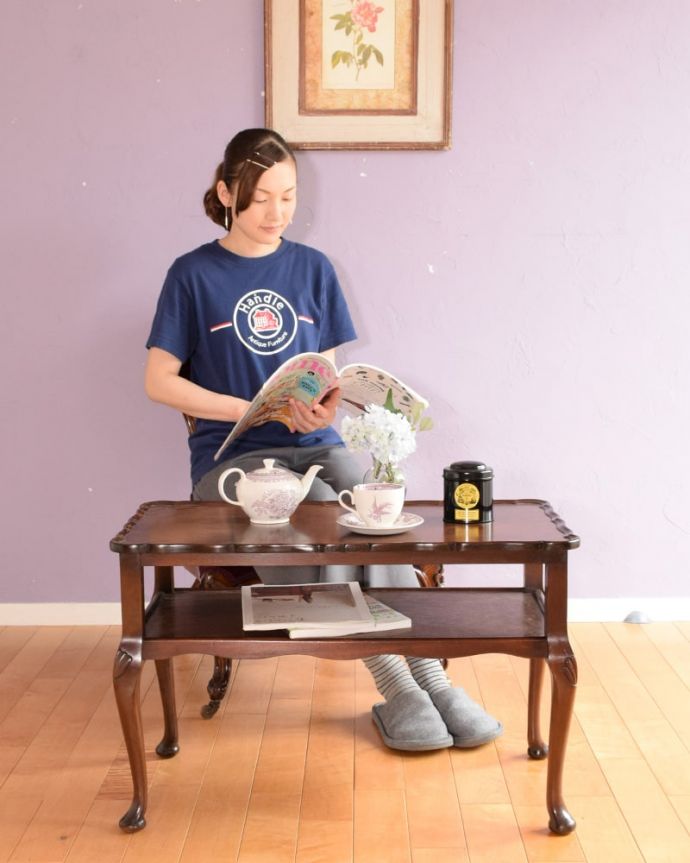 アンティークのテーブル アンティーク家具 アンティーク コーヒーテーブル どんな場所にも似合う英国らしいコーヒーテーブル実用的に使える英国らしいアンティークのコーヒーテーブル。(k-2775-f)