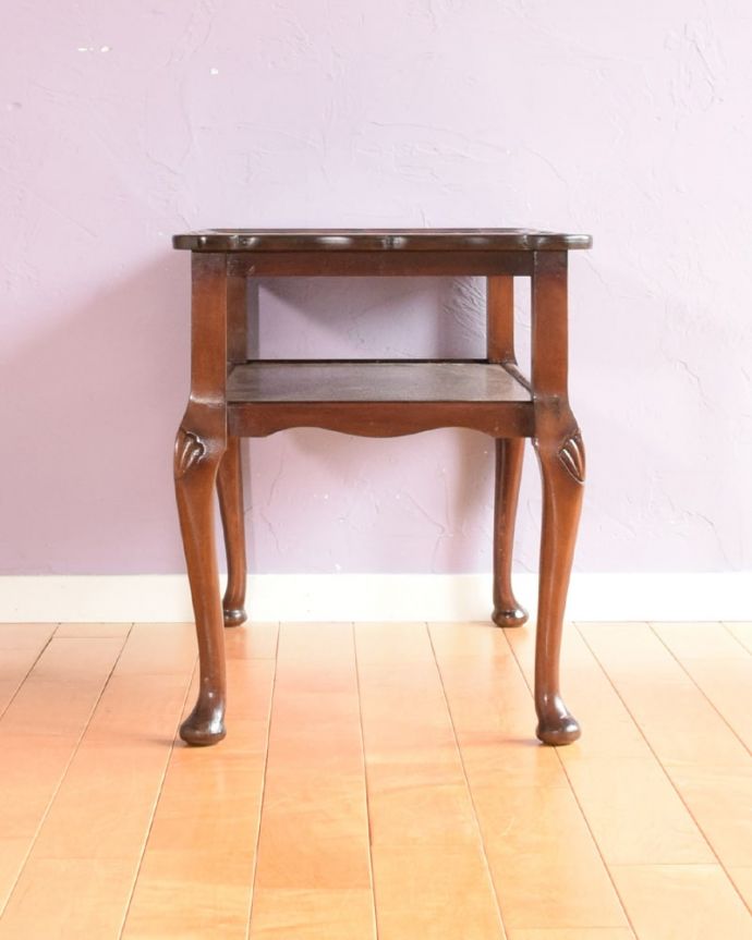 アンティークのテーブル アンティーク家具 アンティーク コーヒーテーブル 横から見た姿もステキ横から見るとこんな感じです。(k-2775-f)