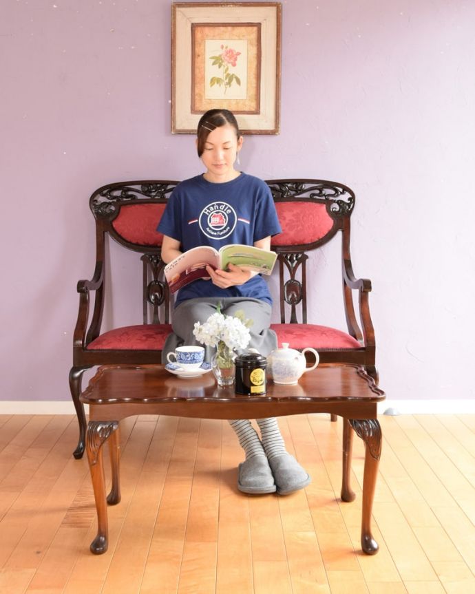 アンティークのテーブル アンティーク家具 アンティーク コーヒーテーブル どんな場所にも似合う英国らしいコーヒーテーブル実用的に使える英国らしいアンティークのコーヒーテーブル。(k-2778-f)