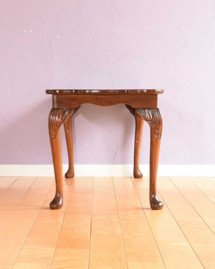 アンティークのテーブル アンティーク家具 アンティーク コーヒーテーブル 横から見た姿もステキ横から見るとこんな感じです。(k-2778-f)