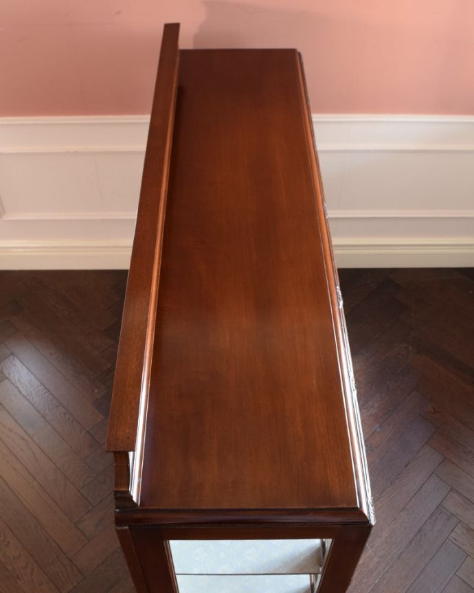 アンティークのキャビネット　アンティーク家具　アンティーク キャビネット　上から見てもキレイです。(k-2780-f)