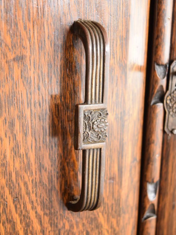 アンティーク家具の取っ手