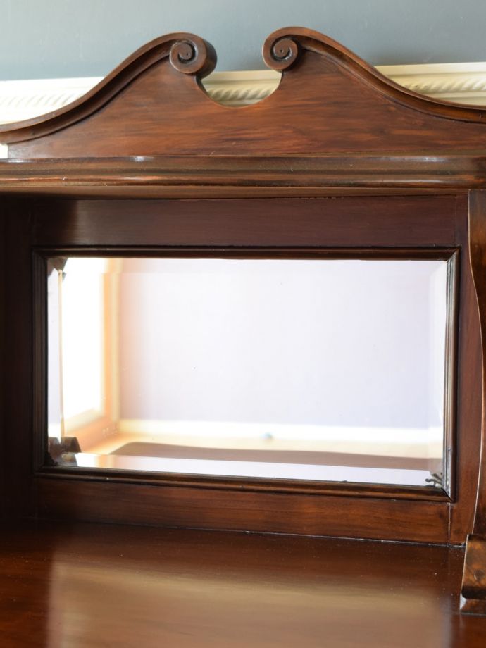 アンティークのミラー