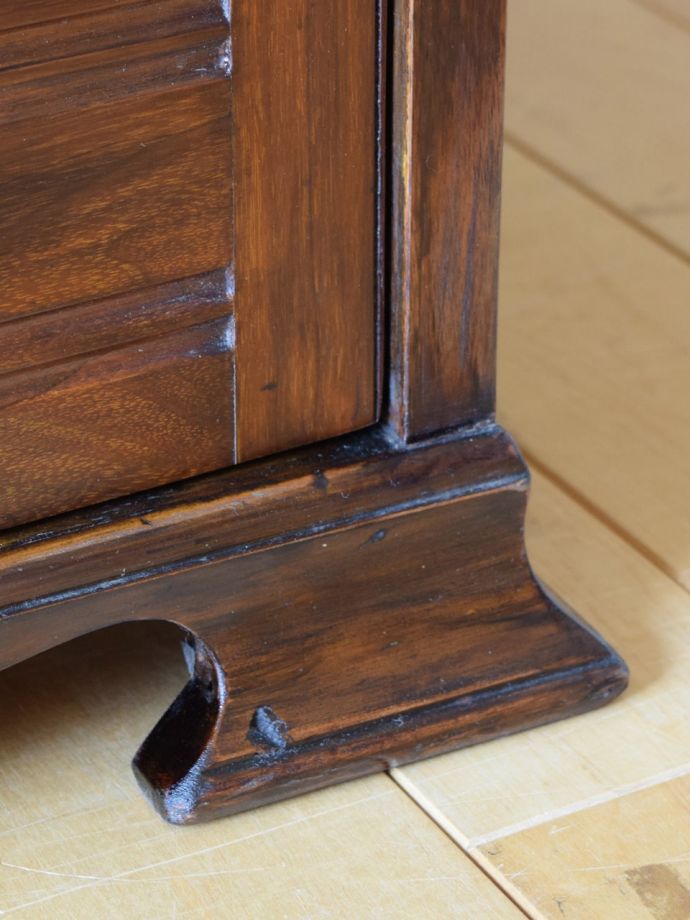 アンティーク家具の脚