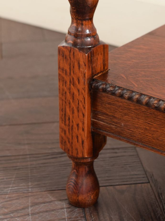 アンティーク家具の脚