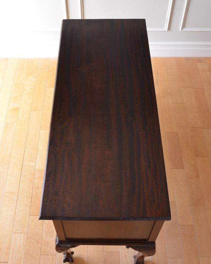 アンティークのキャビネット アンティーク家具 アンティーク サイドボード 上から見てるとこんな感じです。(k-2796-f)