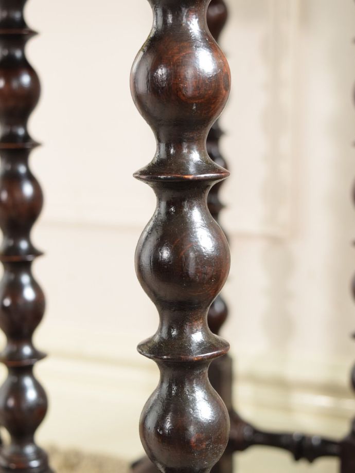 アンティークらしい装飾