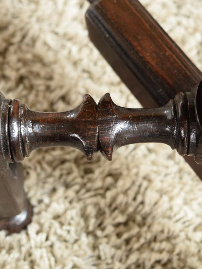 アンティーク家具の装飾