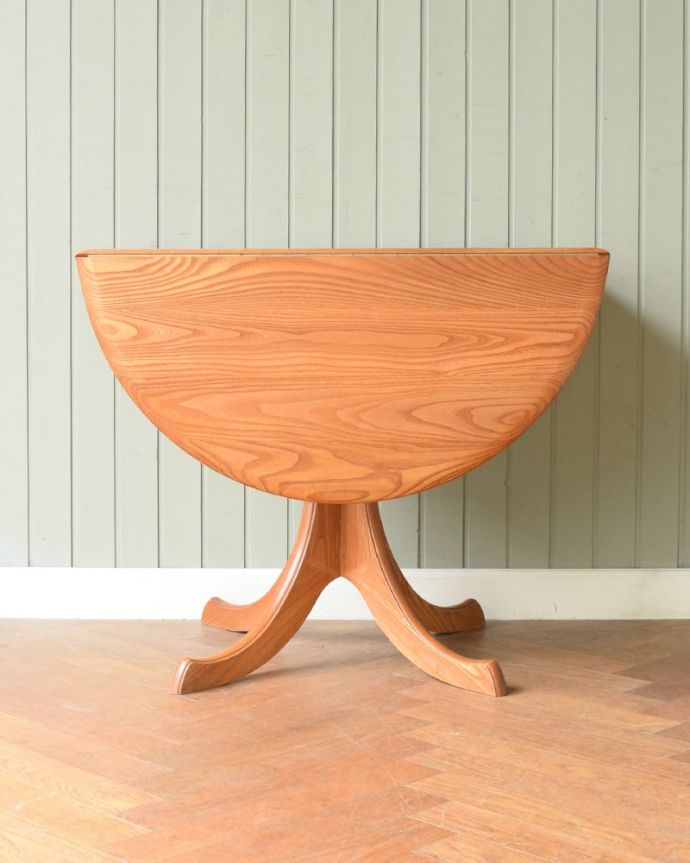 アーコールの家具　アンティーク家具　アンティーク テーブル（アーコール）　見え方が変わります。(k-2802-f)