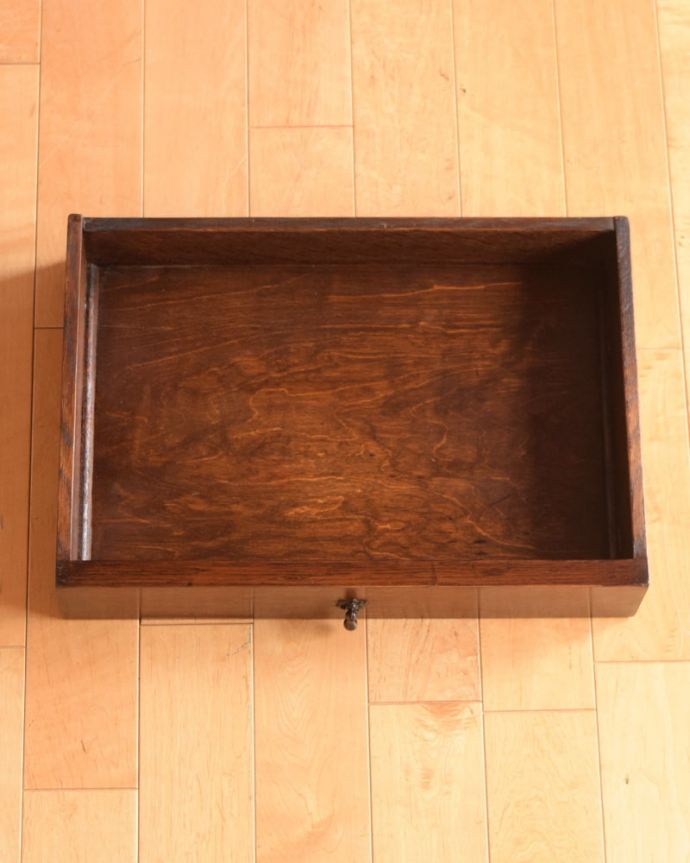 コンソールテーブルの引き出し